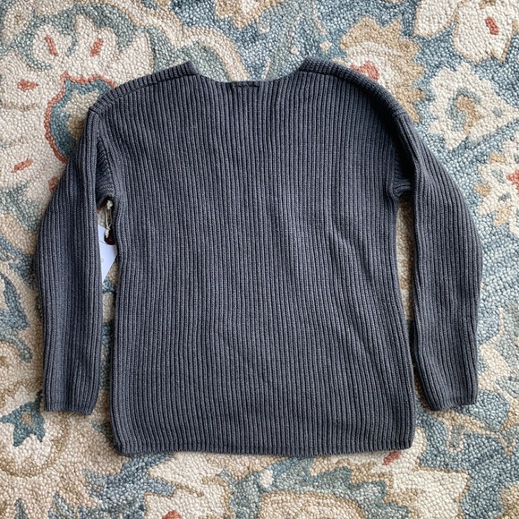 Tentree - Highline Cotton V-neck sweater - Medium - Picture 2 of 11